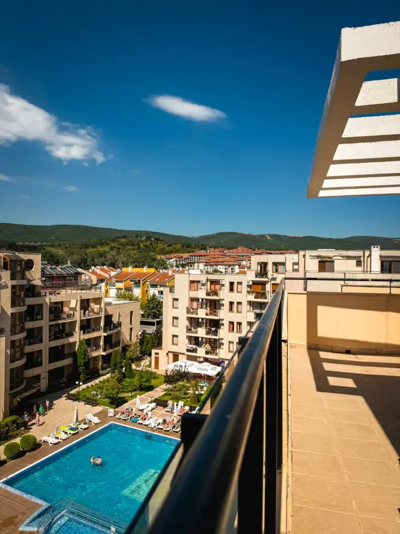 Skyline Terrace Apartment · Pool view